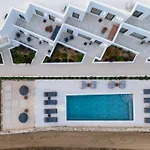 El Mar Naxos Aparthotel 4*