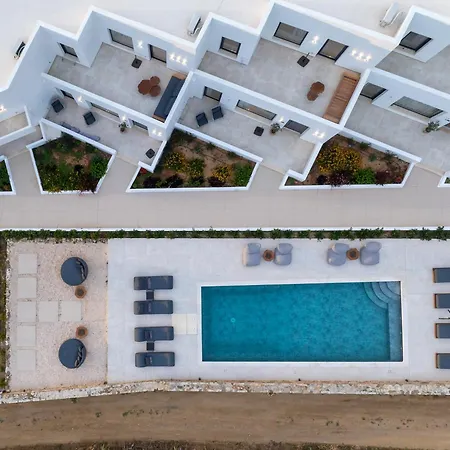 El Mar Naxos Aparthotel 4*